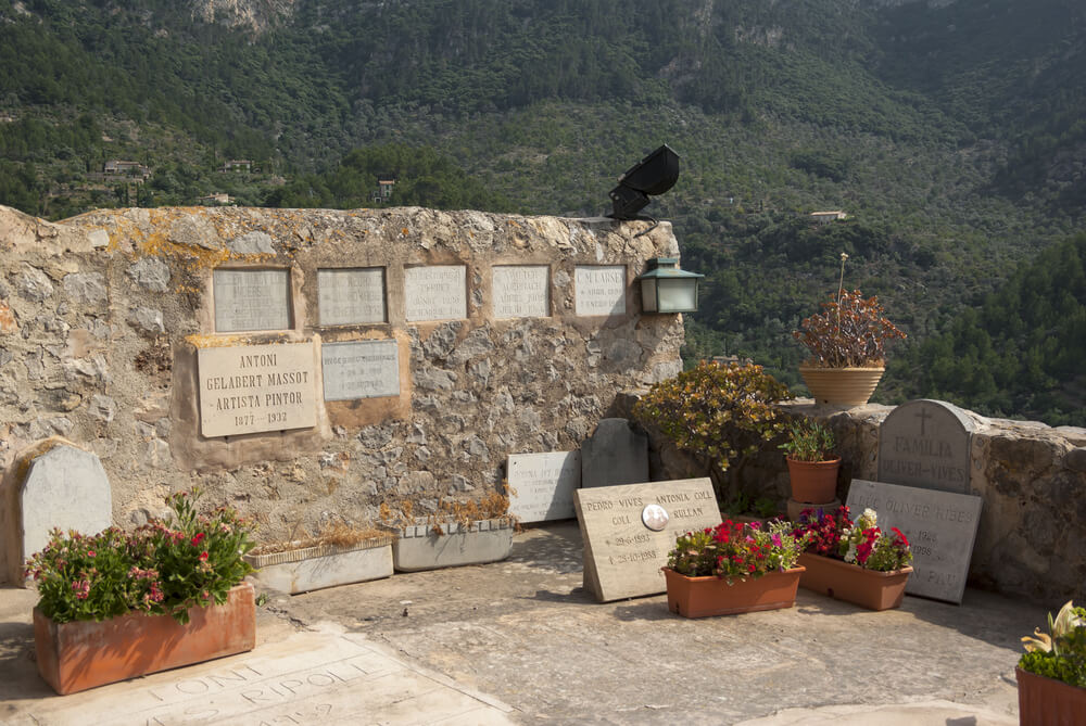 Cemetery Deia