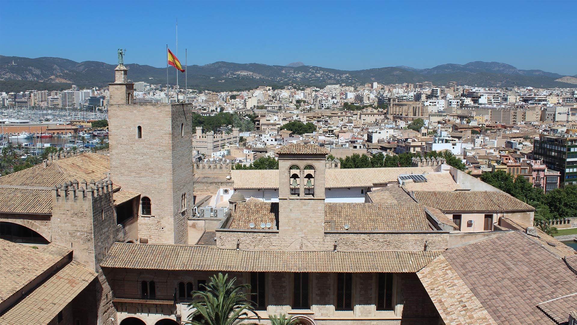 Palma Cathedral Rooftop Adele Chretien Yello There Photography 10